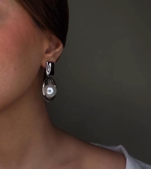 Noir Pearl Eclipse Earrings