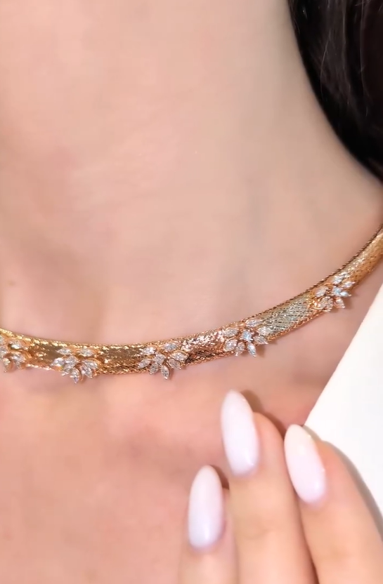 Laurel Necklace & Earrings Set