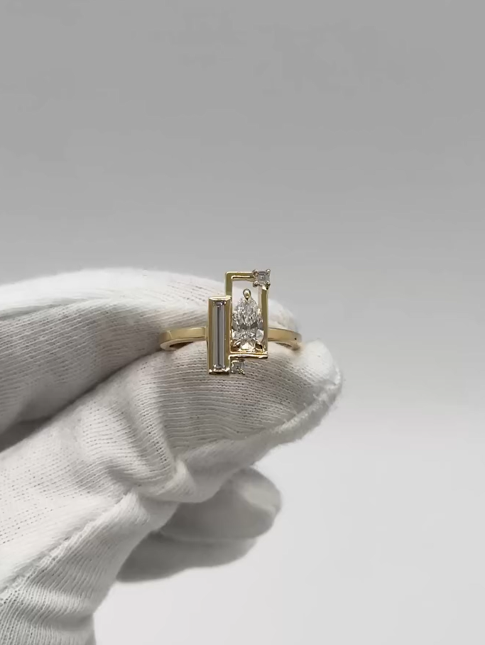 Split Prism Ring (Size 7)