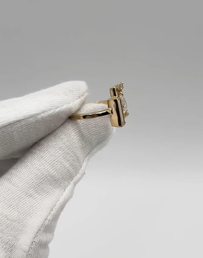 Split Prism Ring (Size 7)