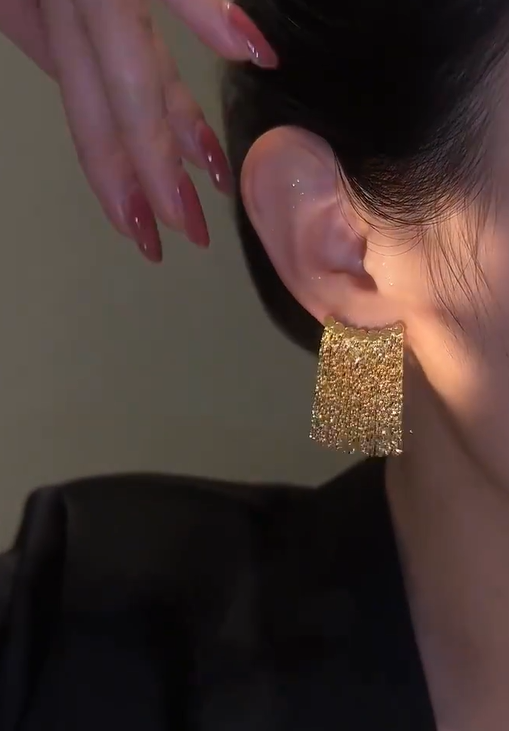 Zariya Fringe Earrings