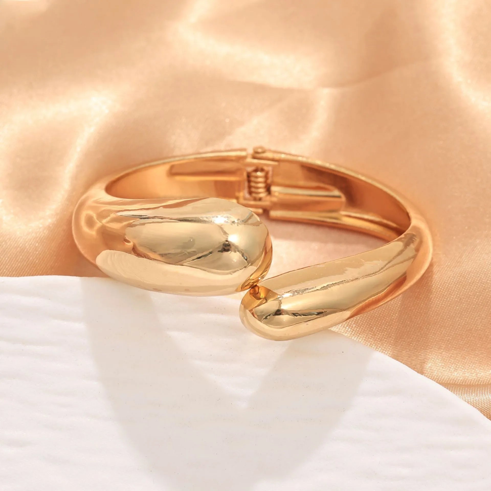 Aura Curve Cuff Bracelet