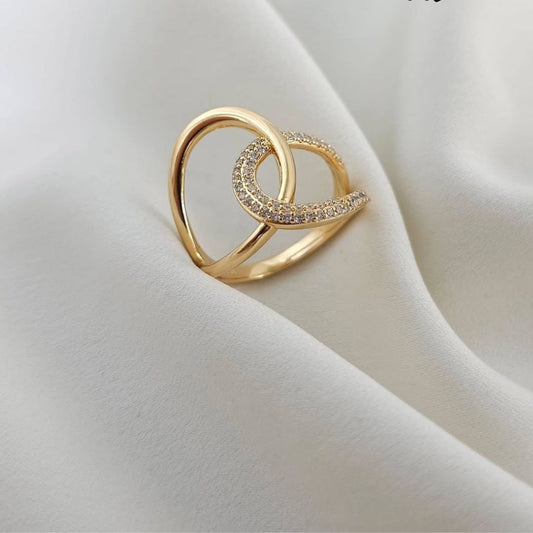 Mira Interlocking loop ring