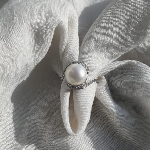 Odessa Bloom Ring