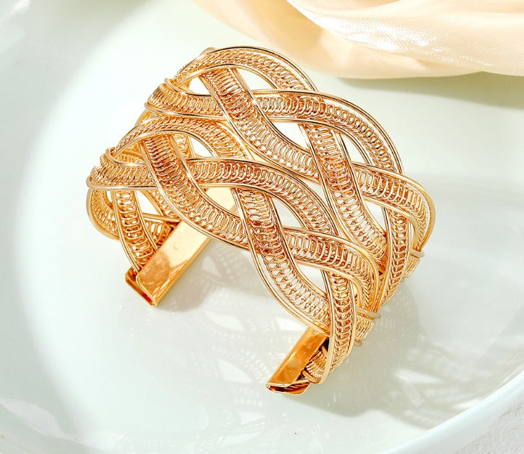 Isabella's Woven Gold Cuff