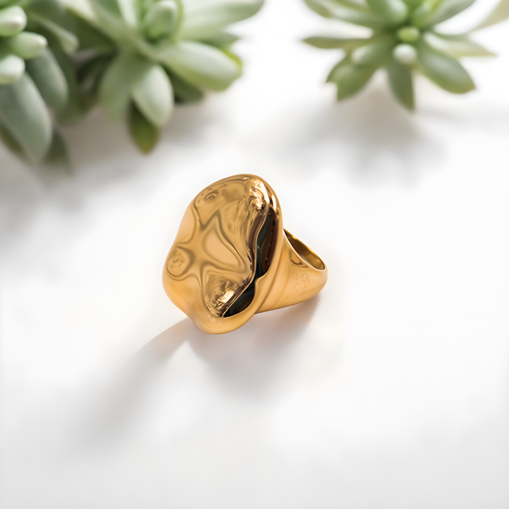 Aurora’s Starburst Gold Ring for Women
