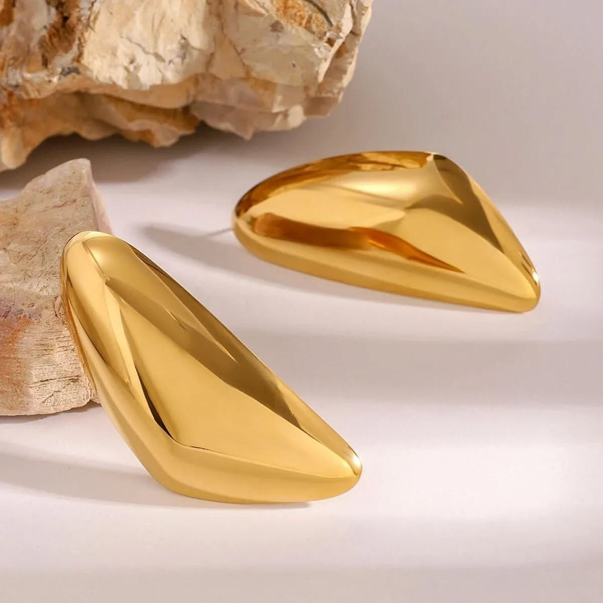 Sculpted Shield Drop Earrings For Women