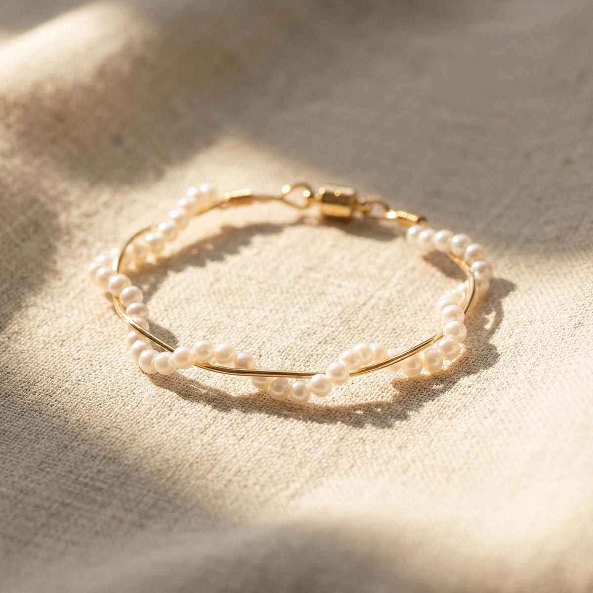 Gold pearl bracelet for women – delicate pearl jewellery for daily wear
