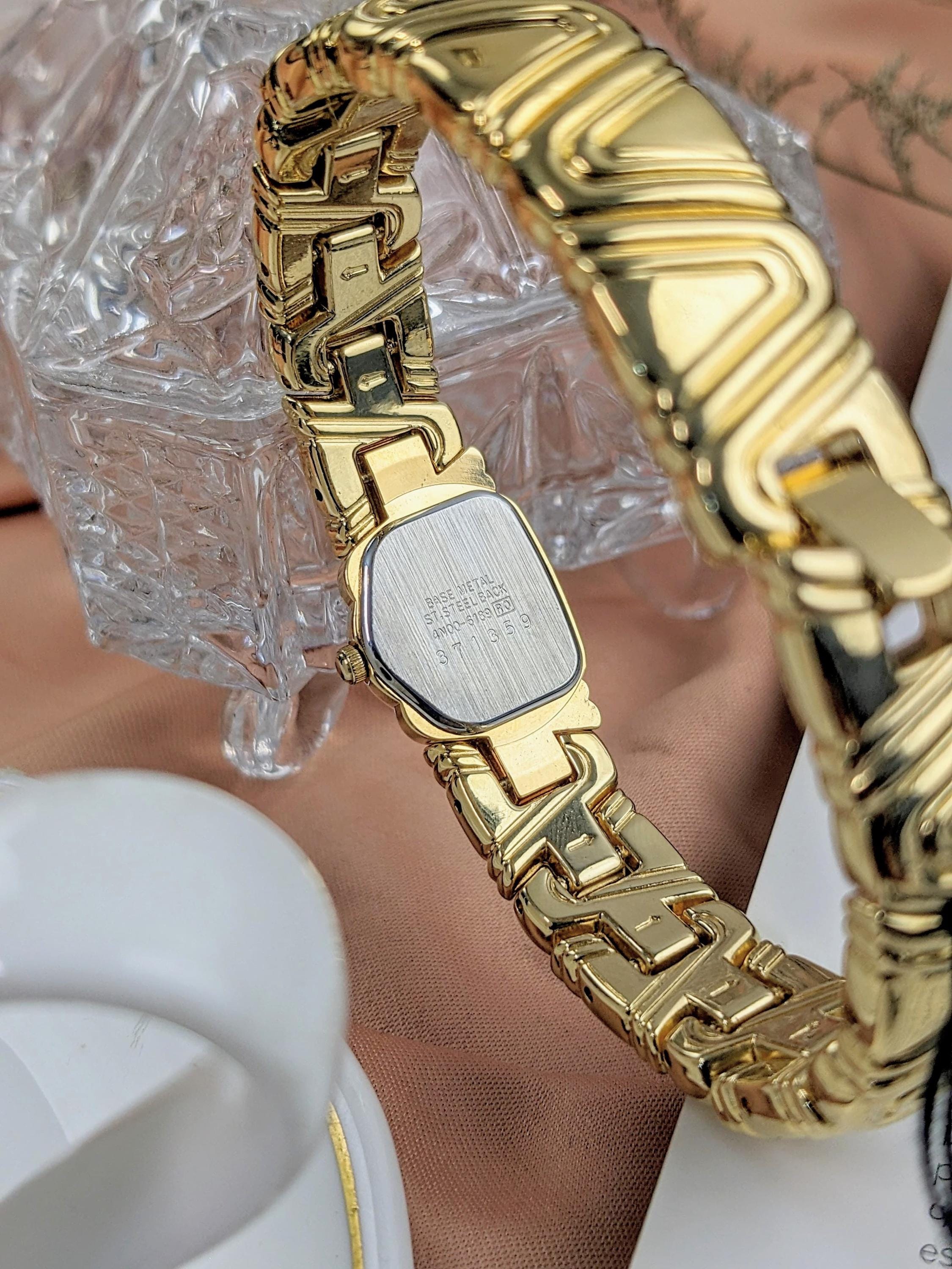 Elantra Heritage Watch