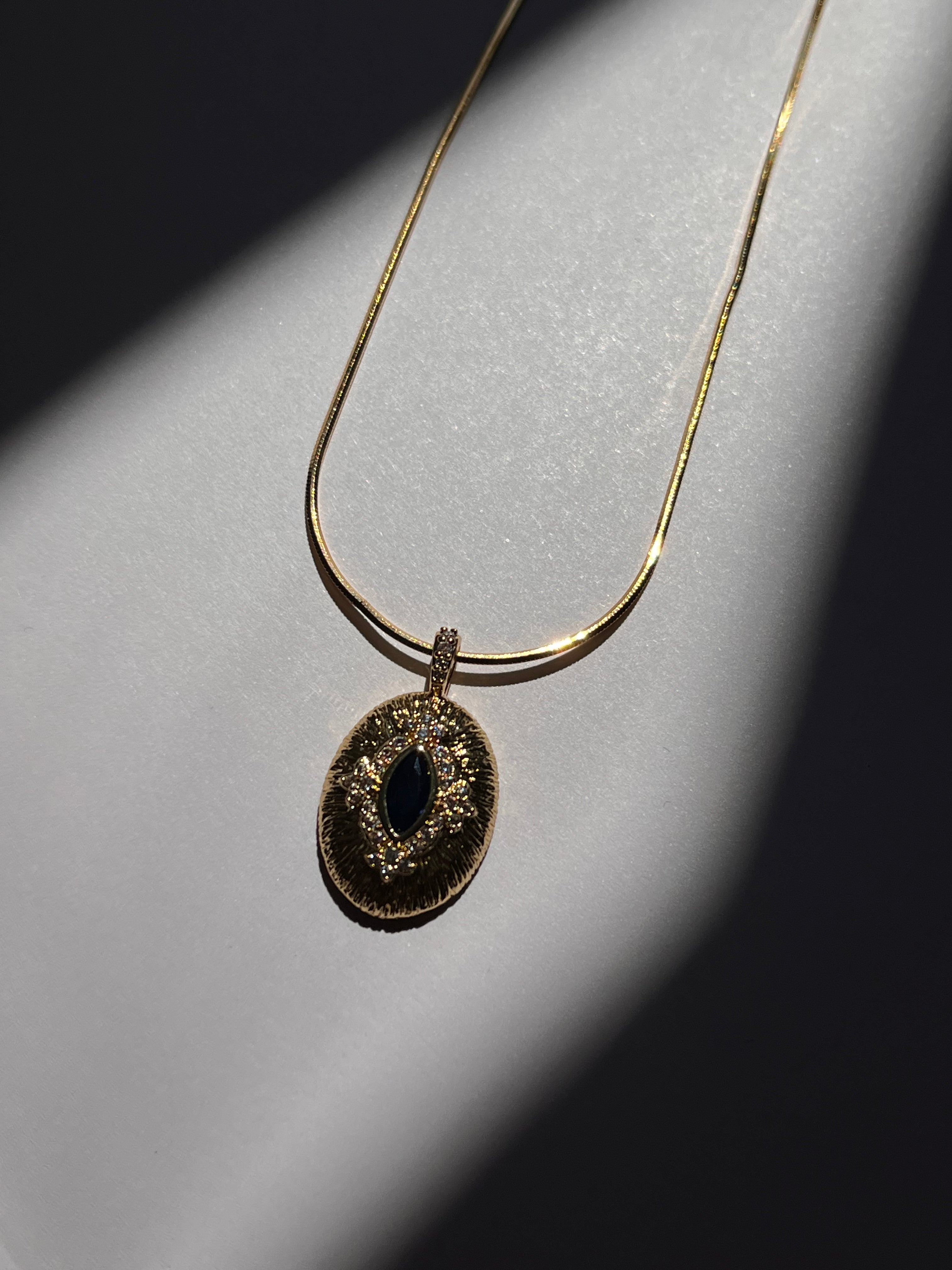 Zafira Noir Medallion Necklace