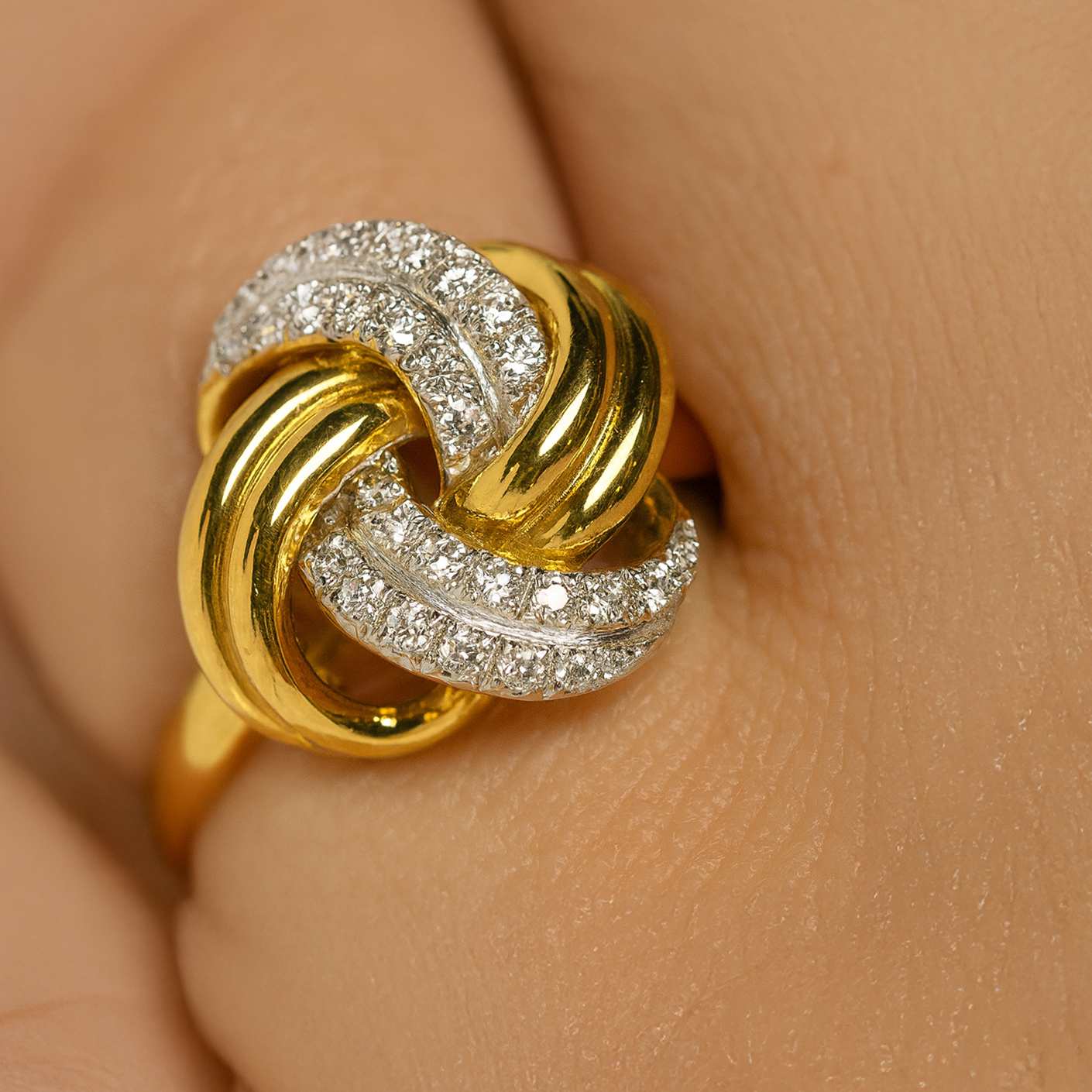Nadia Infinity Knot Ring
