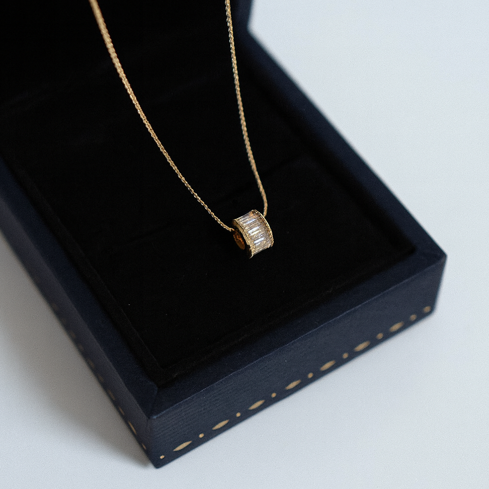 Veya Golden Cube Pendant