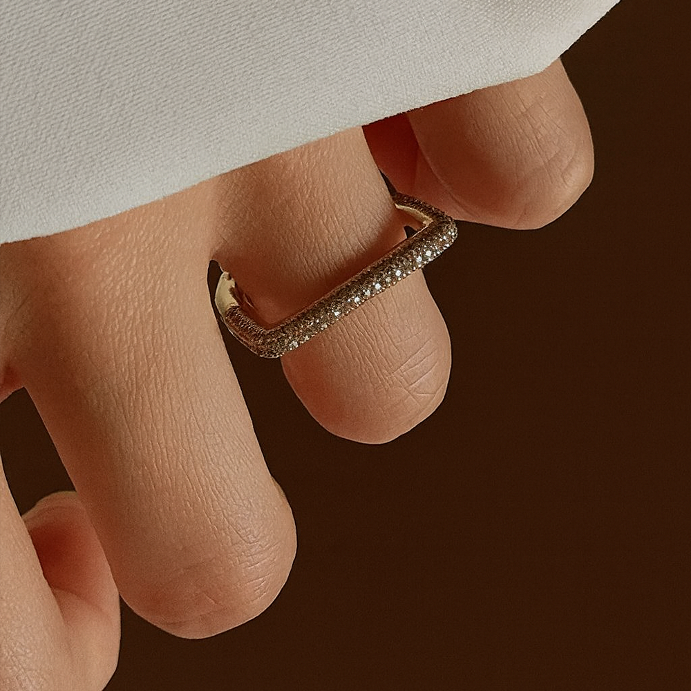 Elin Spark Band Ring