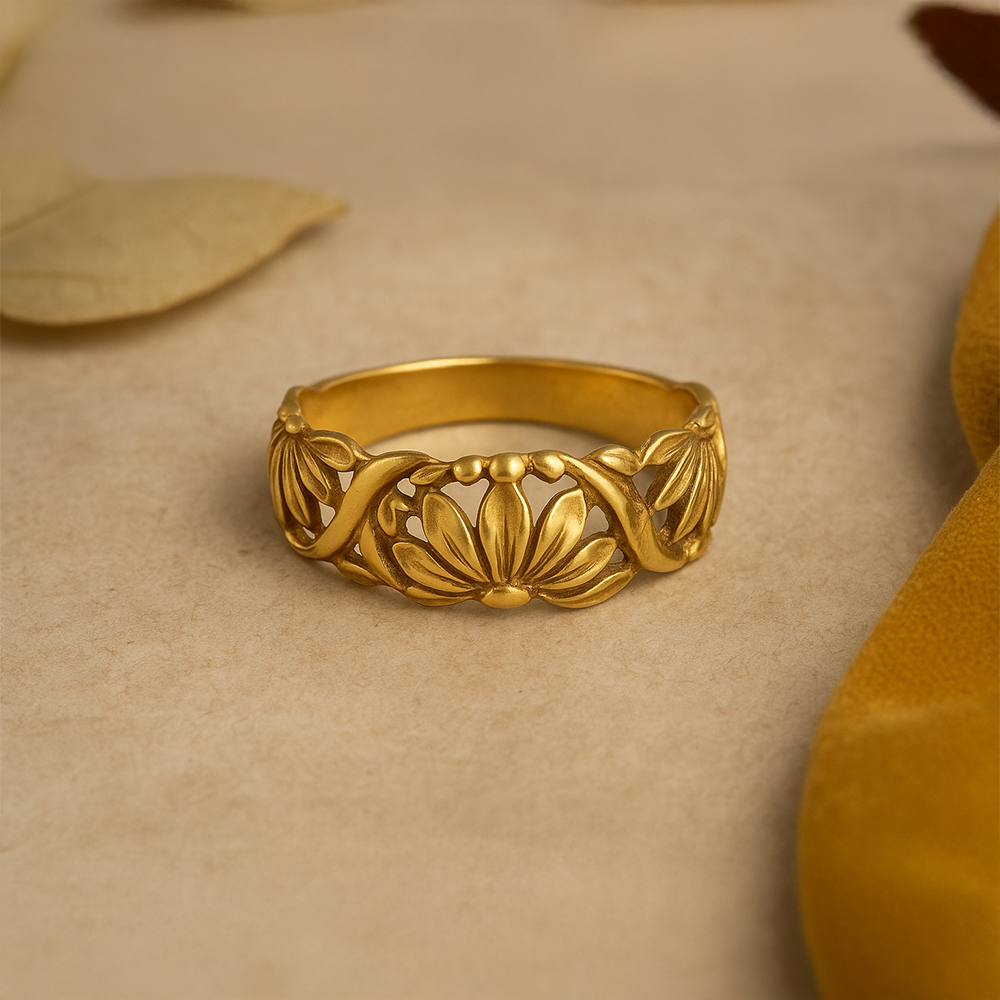 Yuki Floral Band Ring