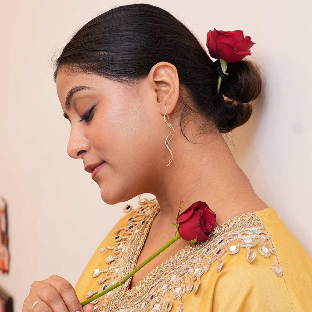 Sia Twisted tassel Earrings