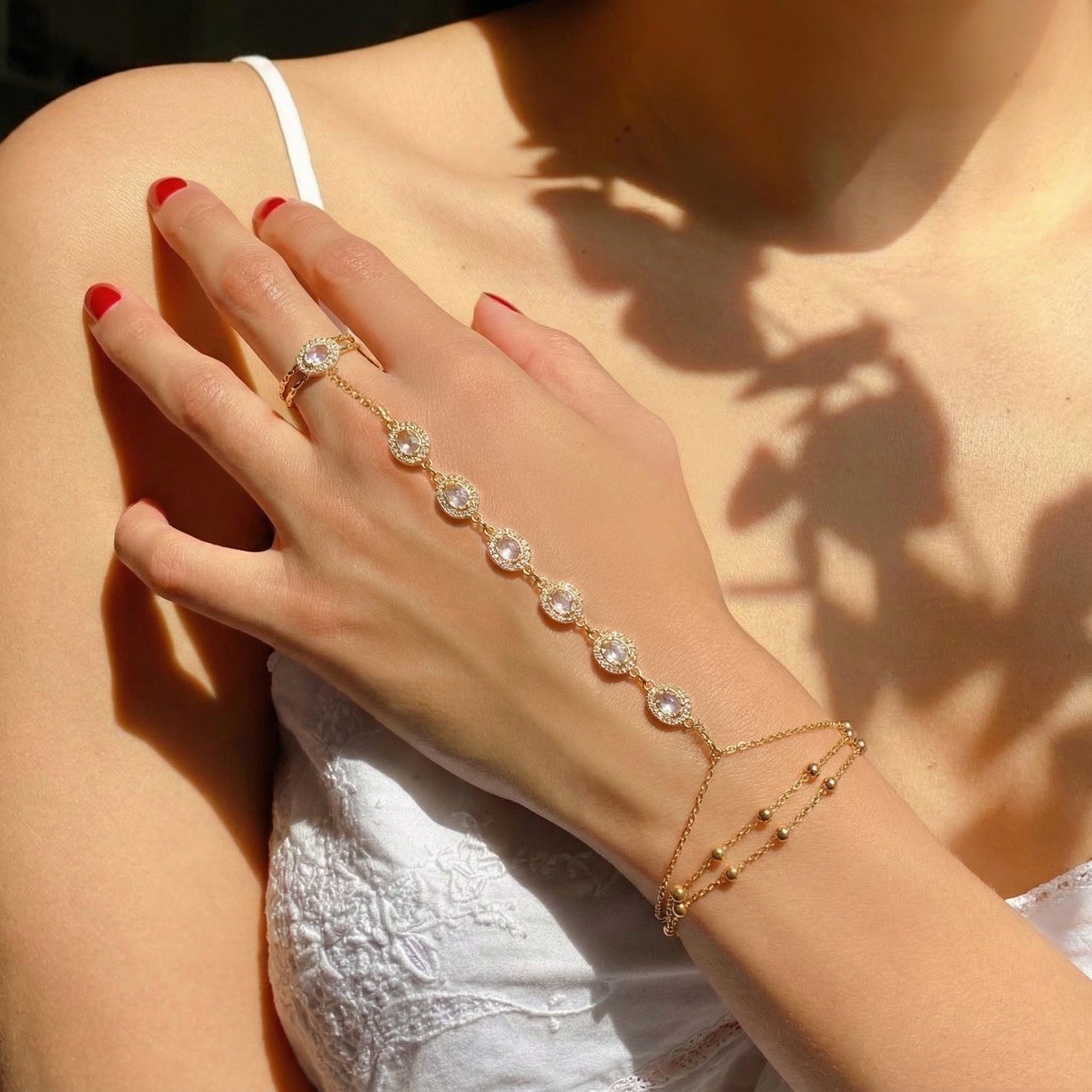 Zarael Radiance Hand Chain Set