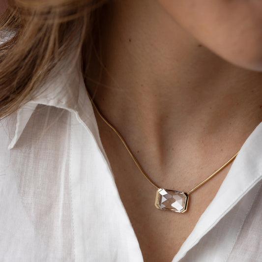 Clara Solitaire Necklace