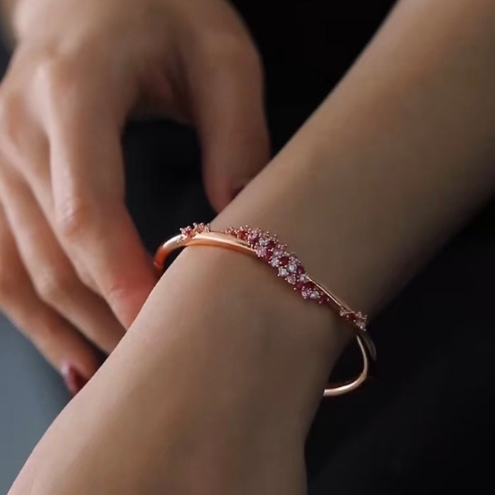 Rosévine Bloom Bangle