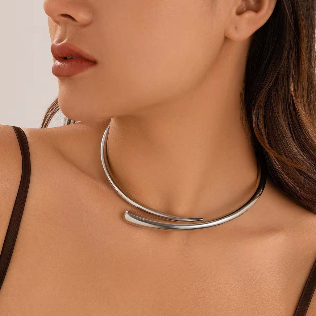 Lily’s Silver Harmony Choker