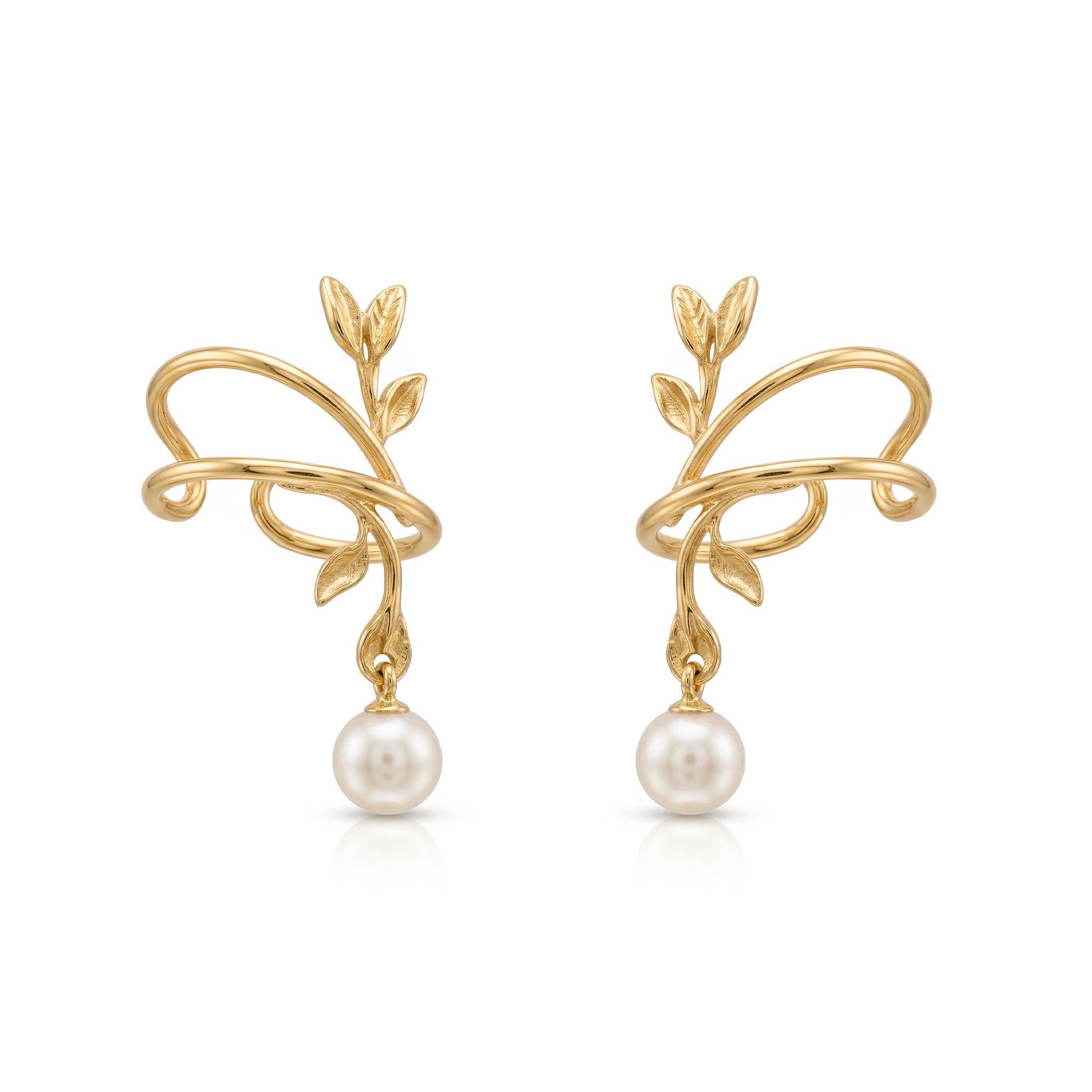 Verdelune Pearl Ear Cuff