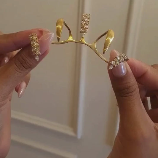 Elara Multi-Finger Crystal Knuckle