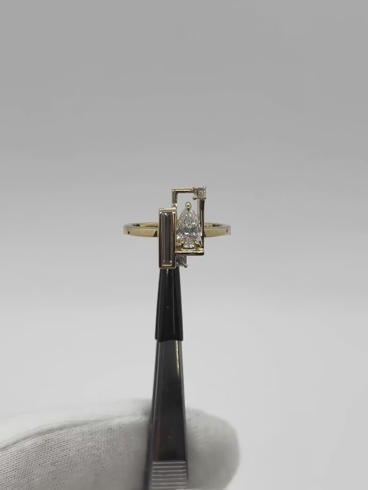 Split Prism Ring (Size 7)
