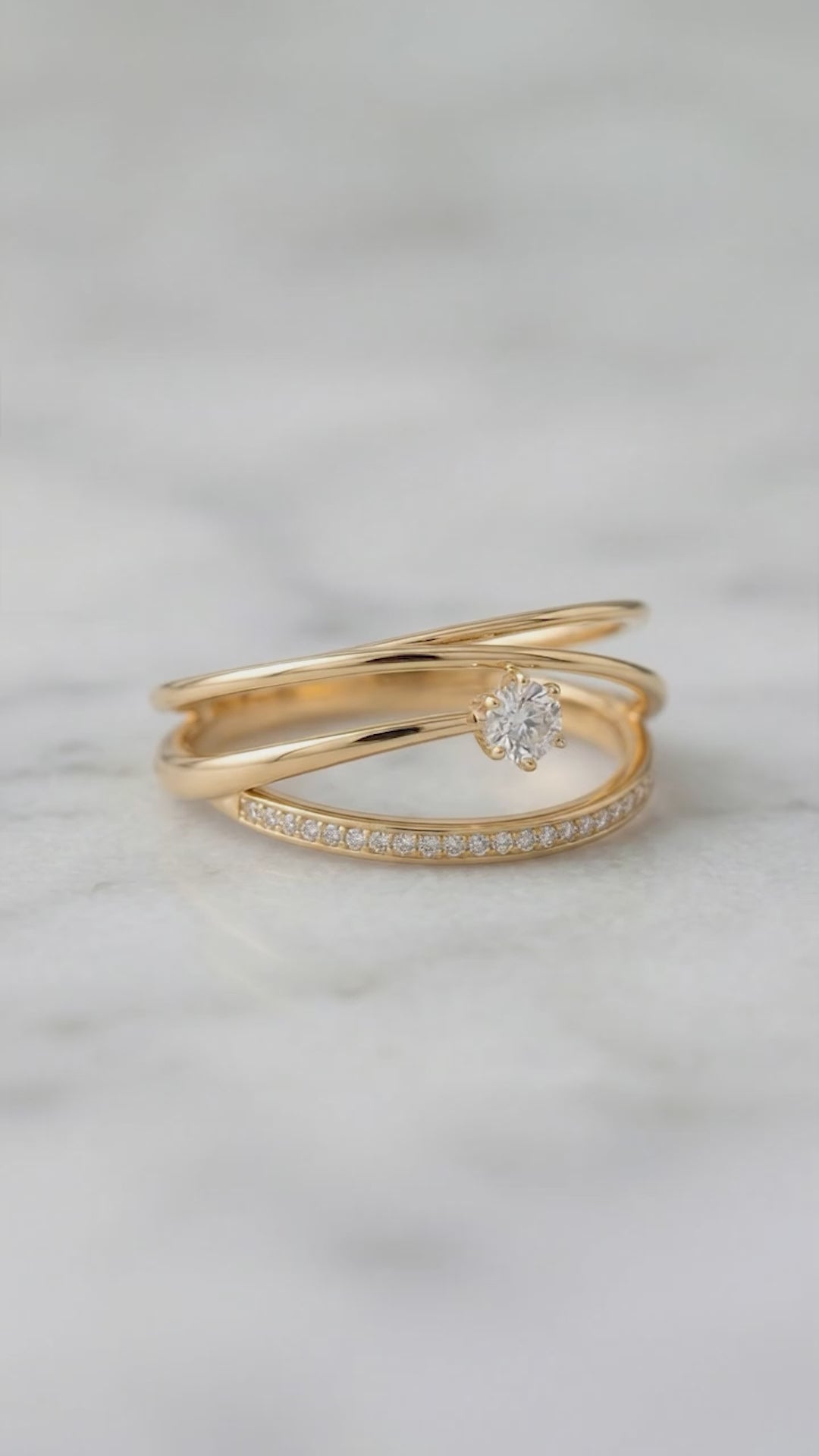 Orlisse Floating Ring