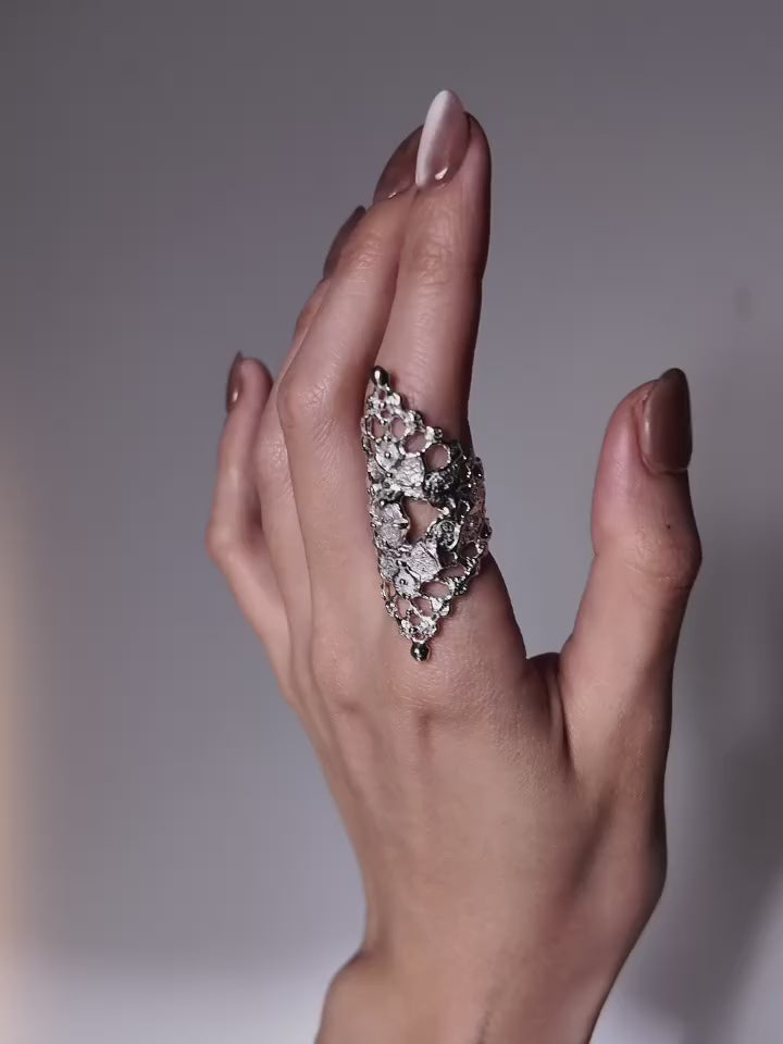 Elara Lace Ring (Size 7)