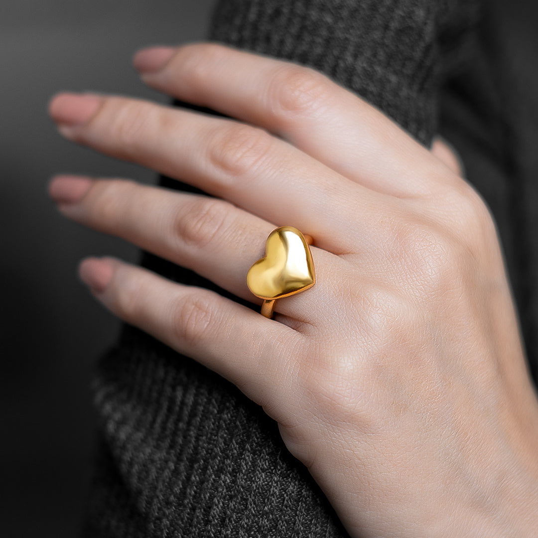 Heart’s Glow Radiant Gold Ring for Women