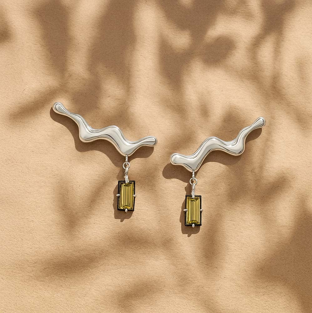 Ripple Effect Ear Crawler